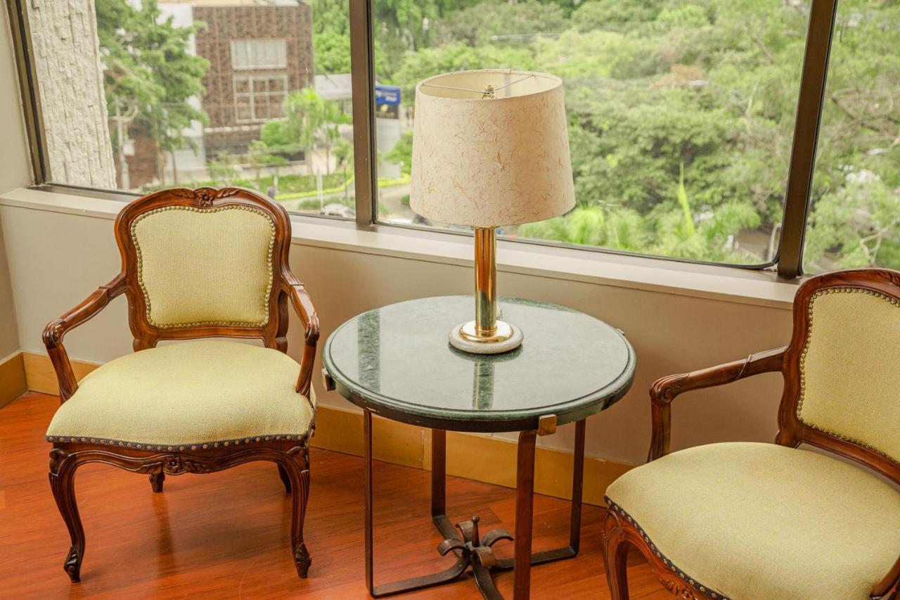 Hotel Poblado Plaza Medellin Exterior photo